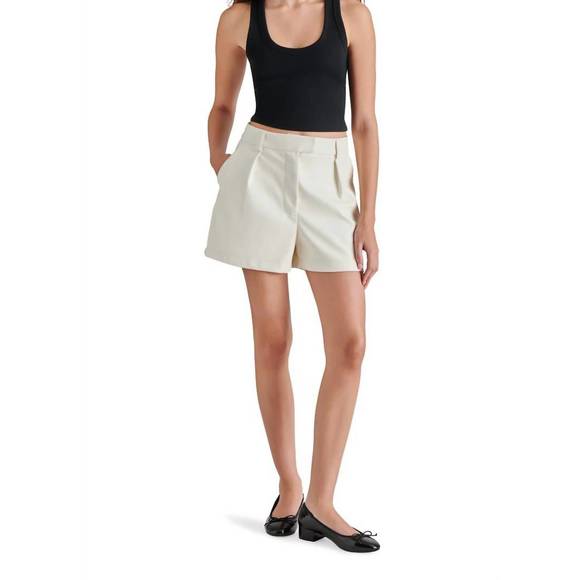 NEW STEVE MADDEN imelda faux leather shorts in ivory - Picture 2 of 4
